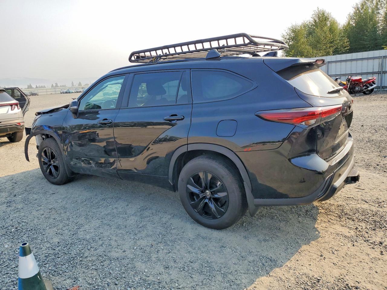 2025 TOYOTA HIGHLANDER HYBRID XLE NIGHTSHADE — Фото 2 из 14