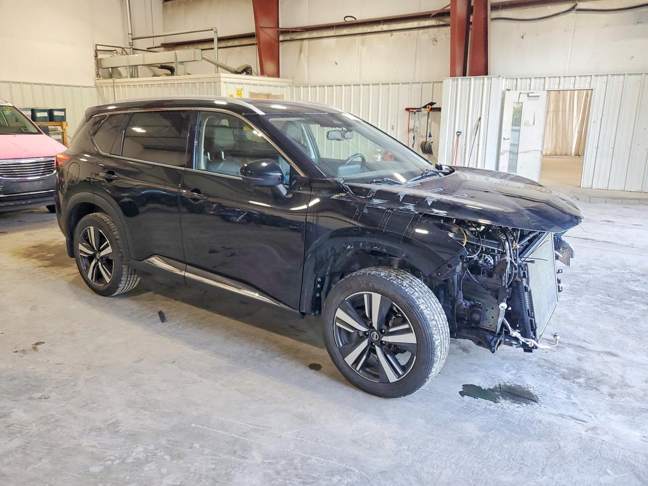 2021 NISSAN ROGUE SL — Фото 4 из 12