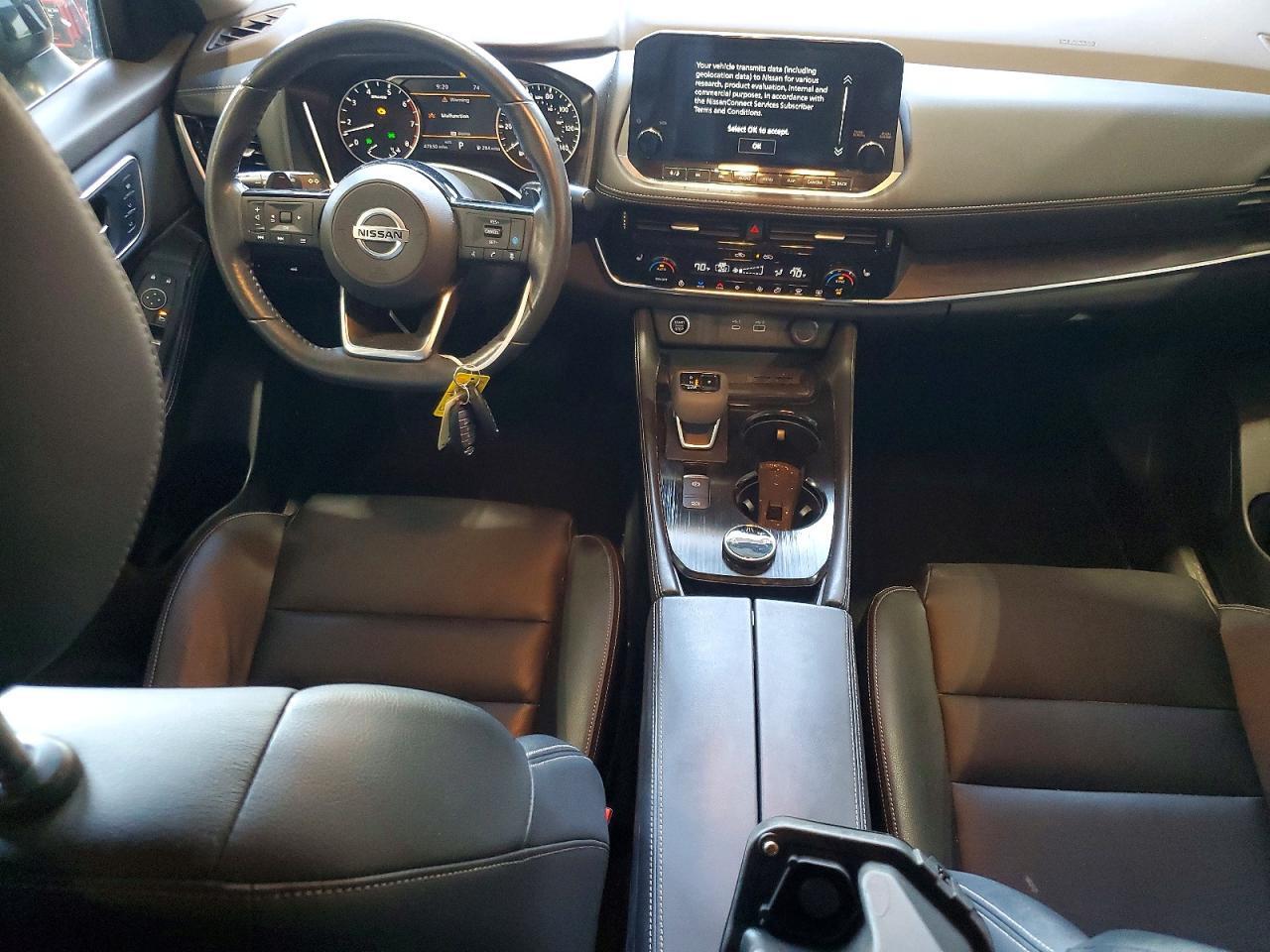 2021 NISSAN ROGUE SL — Фото 8 из 12