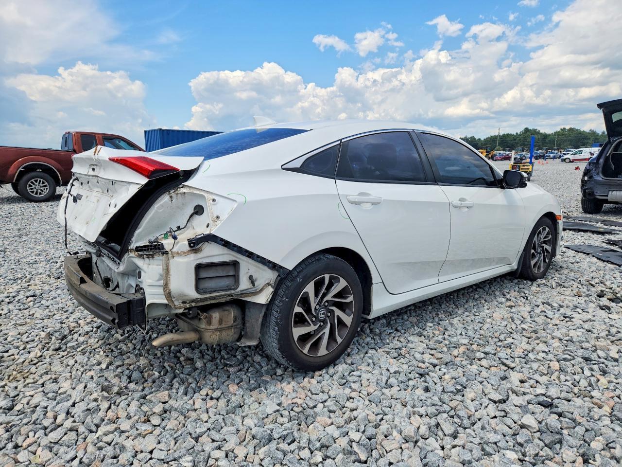 2017 HONDA CIVIC EX — Фото 3 из 13