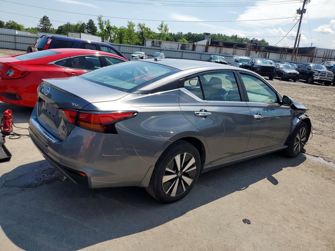 2021 NISSAN ALTIMA SV — Фото 3 из 12