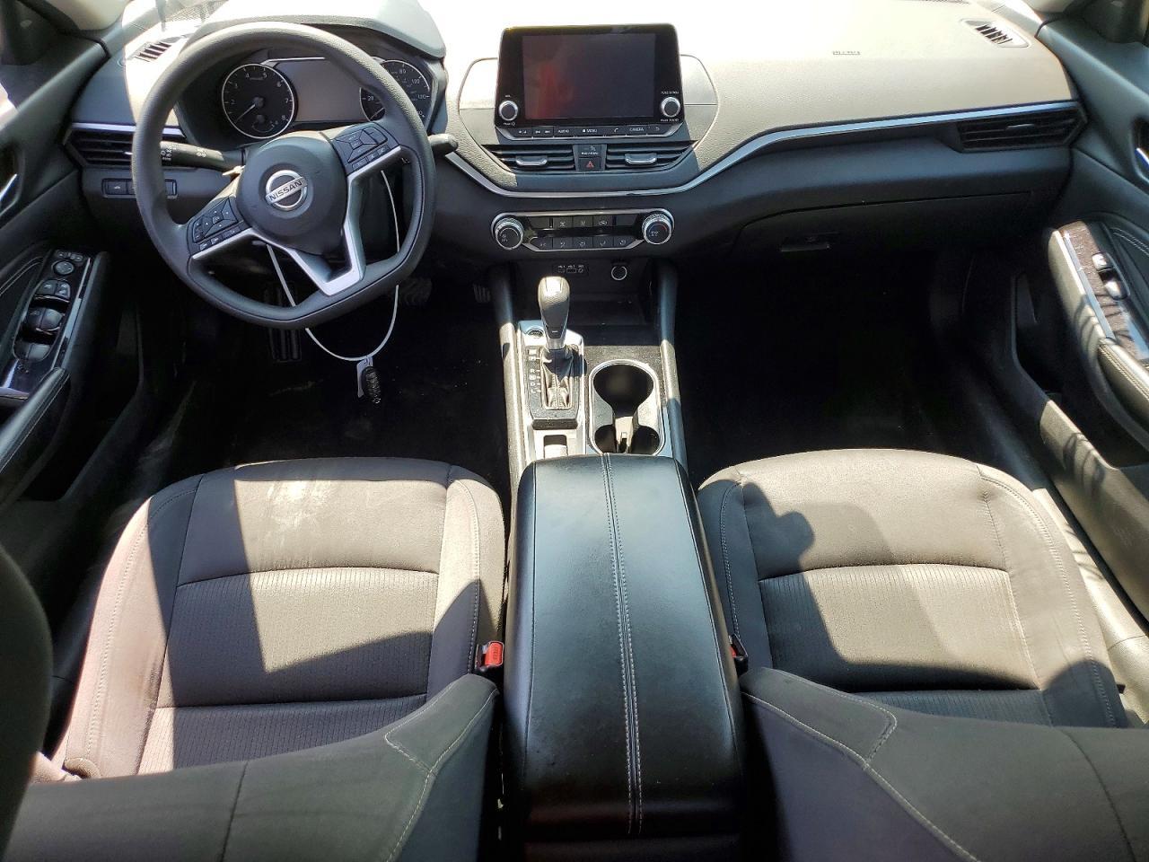 2021 NISSAN ALTIMA SV — Фото 8 из 12