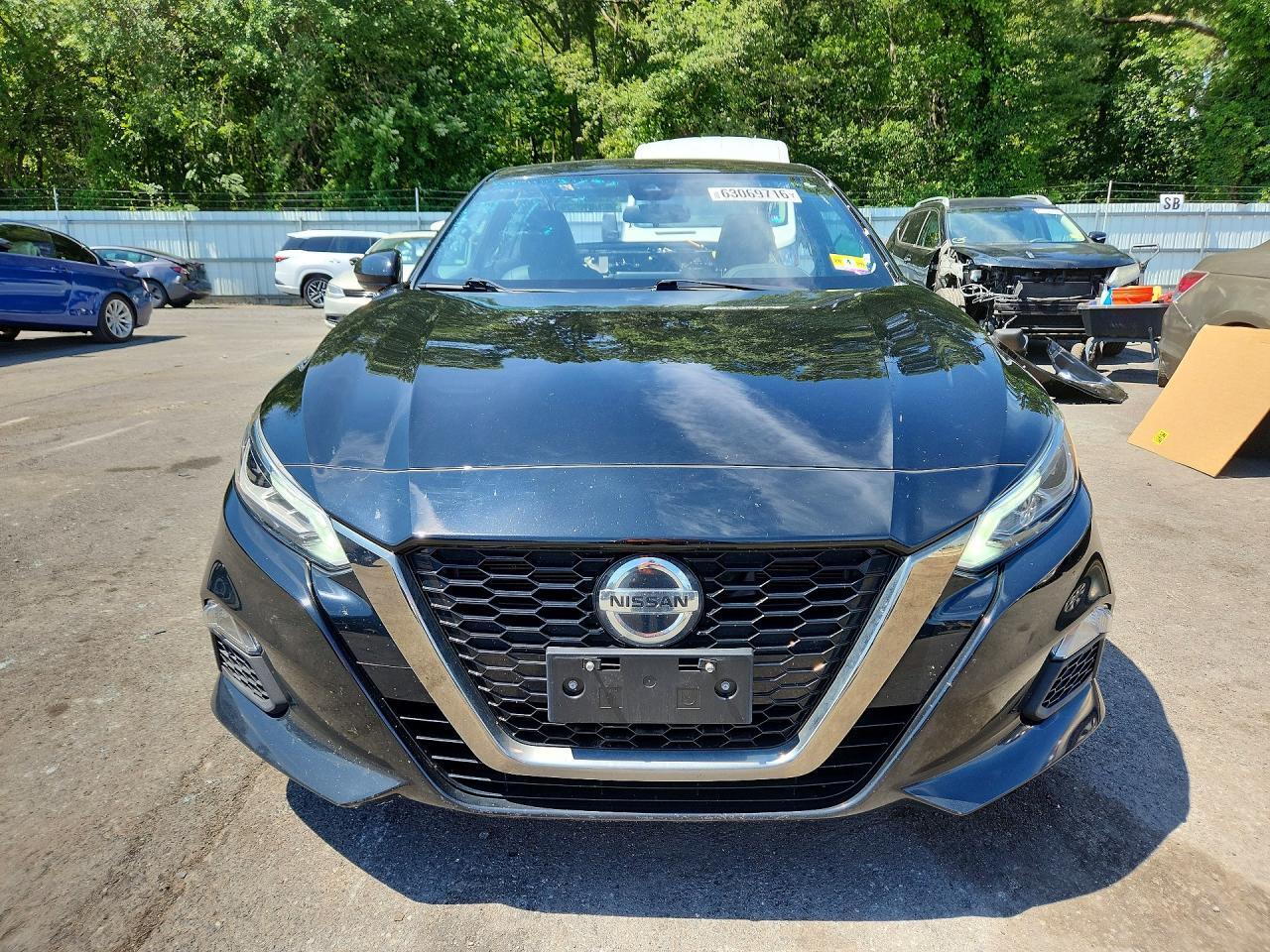 2021 NISSAN ALTIMA SR — Фото 5 из 13