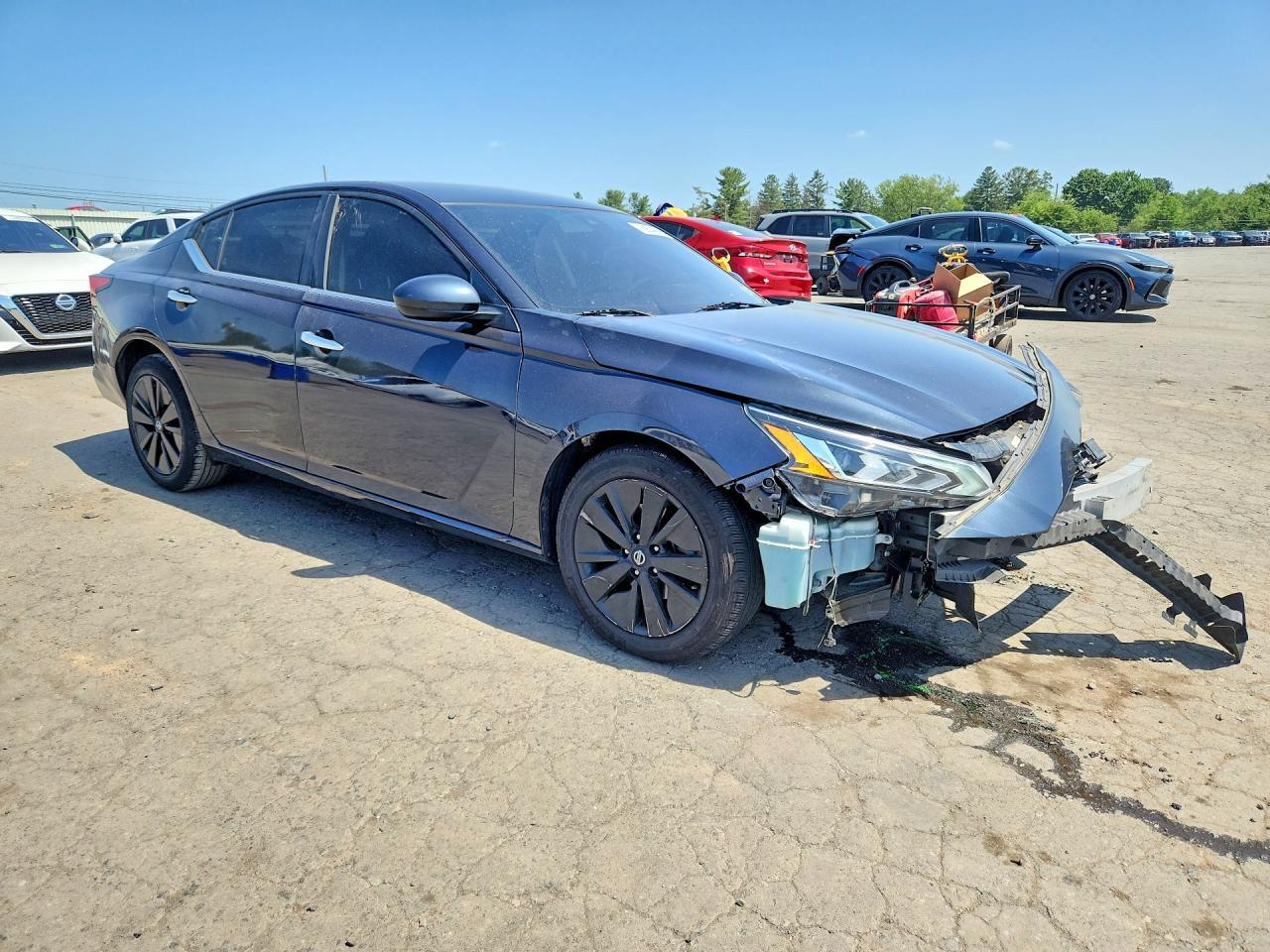 2021 NISSAN ALTIMA SV — Фото 4 из 13