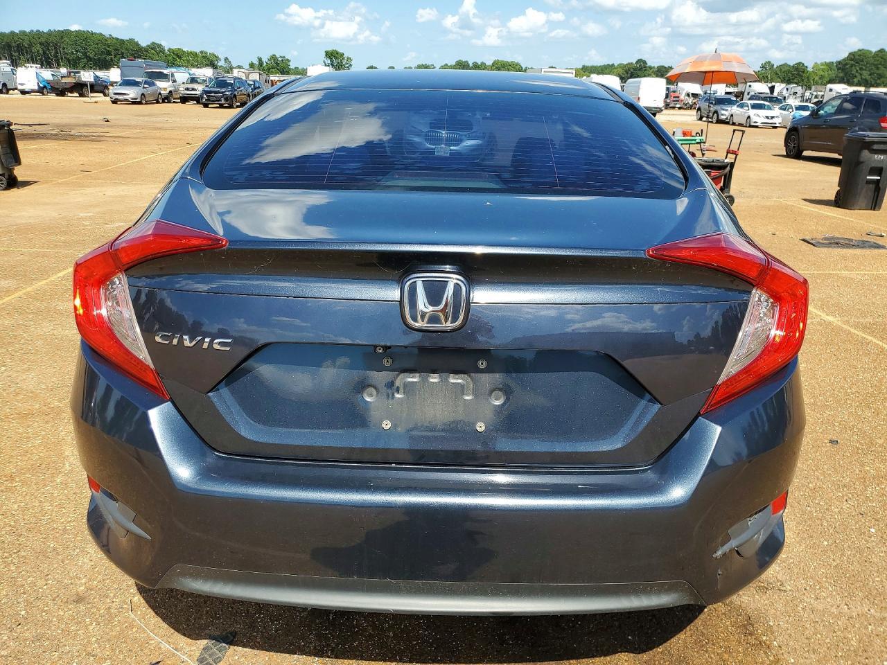 2017 HONDA CIVIC LX — Фото 6 из 13