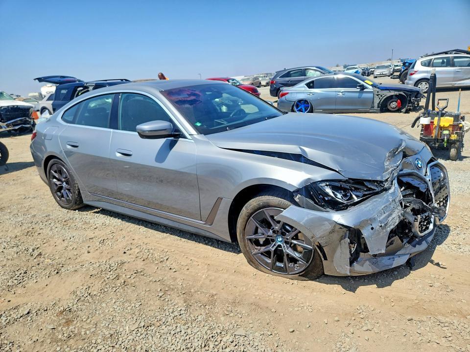 2024 BMW I4 EDRIVE 35 — Фото 4 из 12