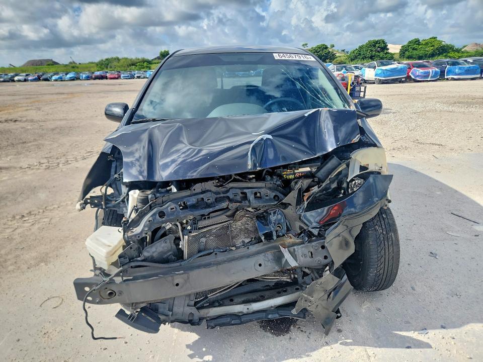 2011 TOYOTA YARIS BASE — Фото 5 из 13