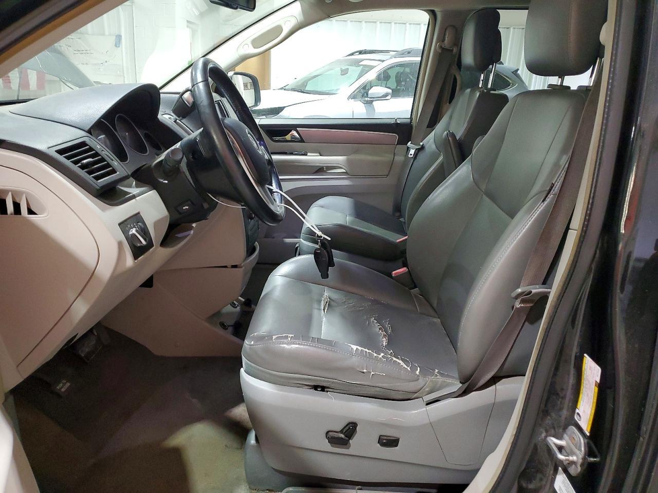 2011 VOLKSWAGEN ROUTAN SE — Фото 7 из 14