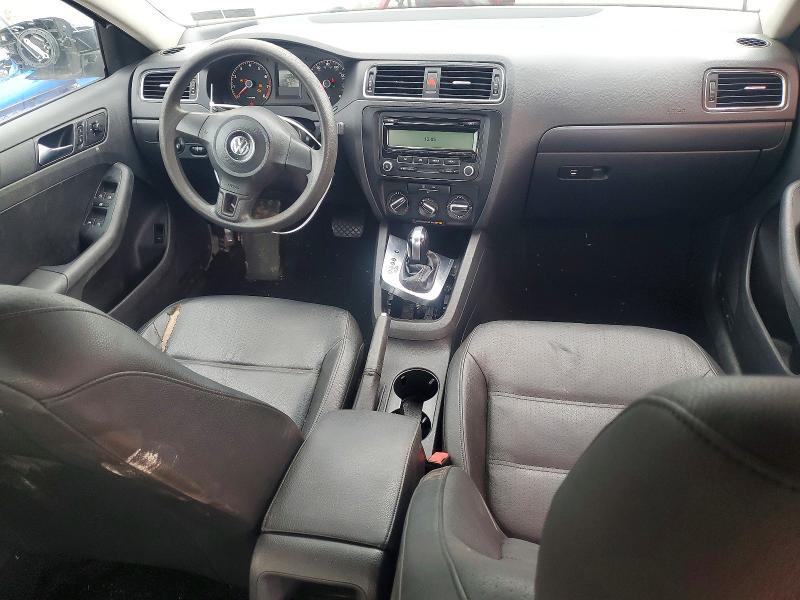 2011 VOLKSWAGEN JETTA SE — Фото 8 из 12