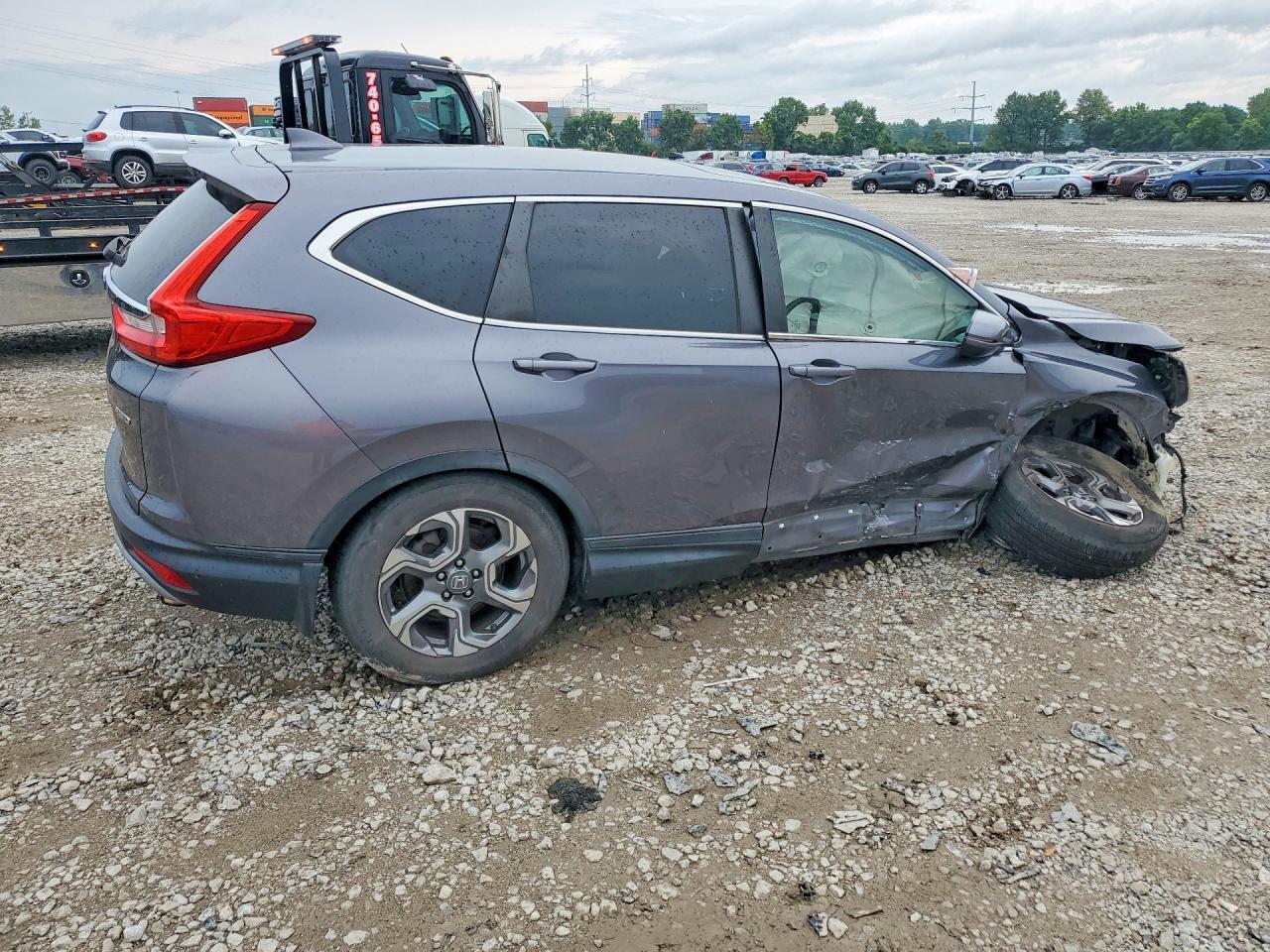 2HKRW2H50HH608228 2017 HONDA CR-V photo no. 3