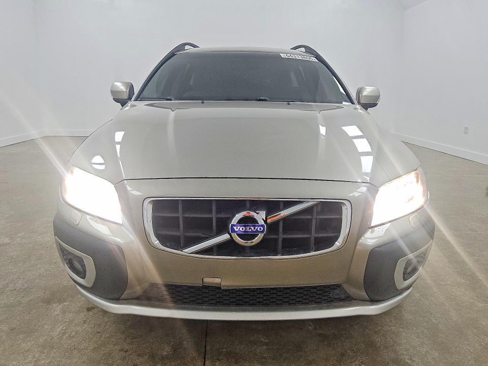 2011 VOLVO XC70 3.2 — Фото 5 из 12