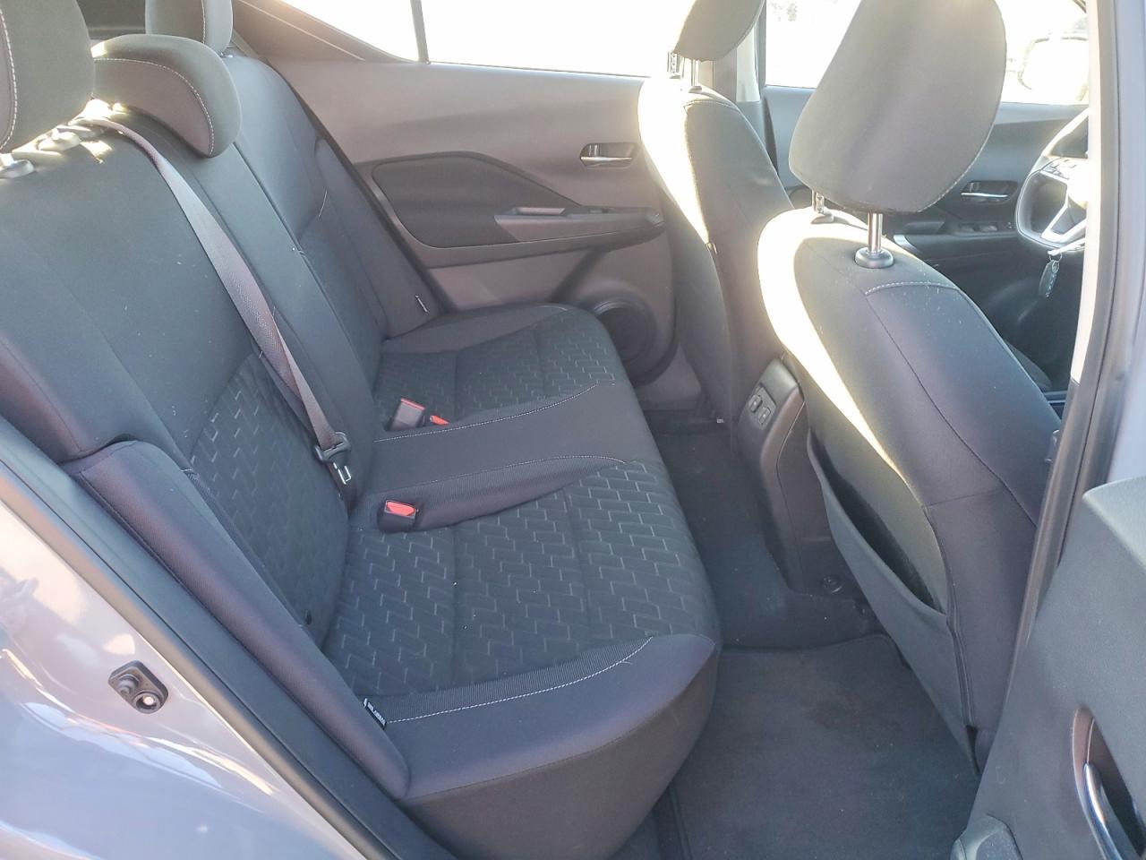 2021 NISSAN KICKS — Фото 10 из 12