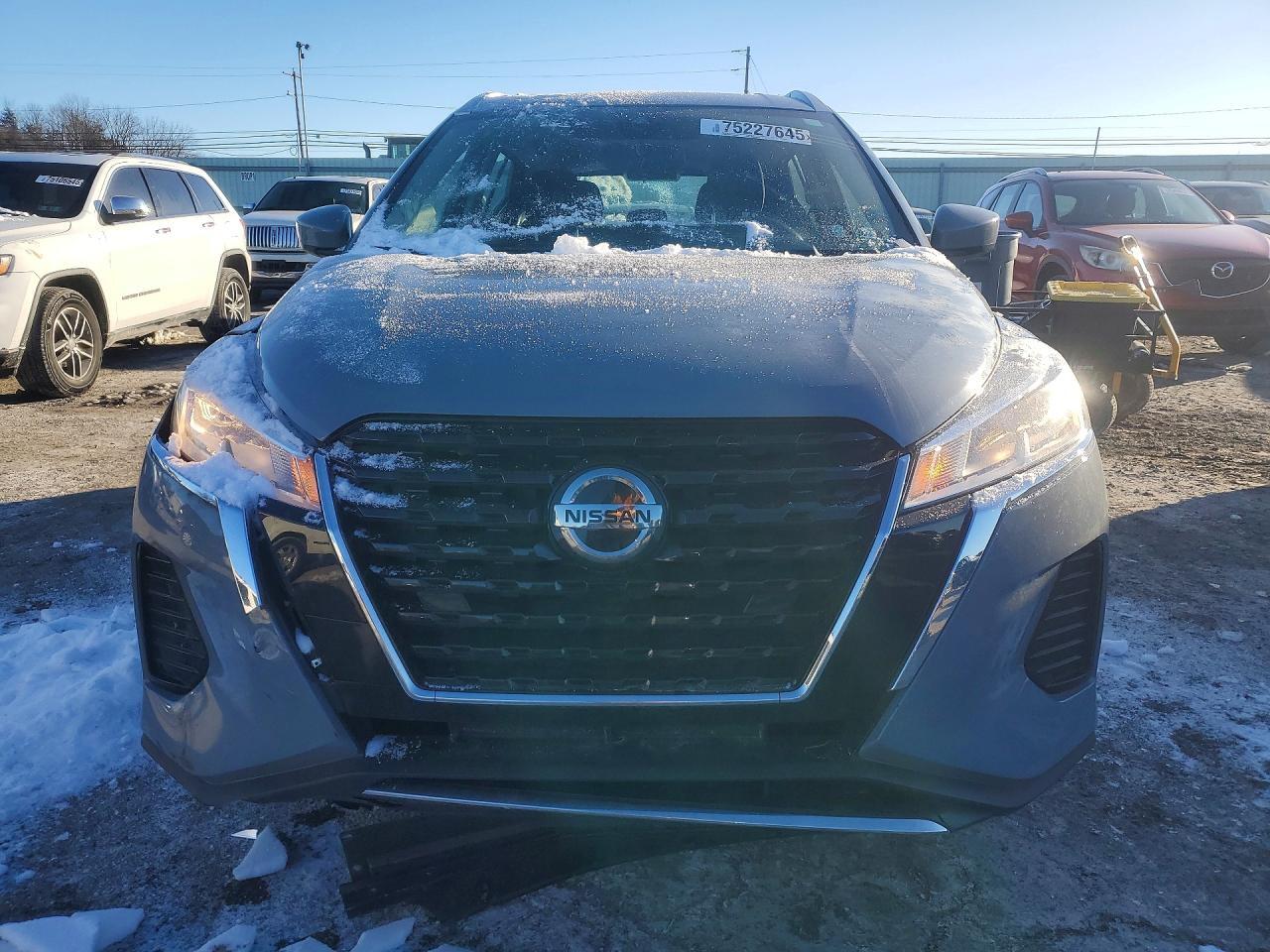 2021 NISSAN KICKS — Фото 5 из 12