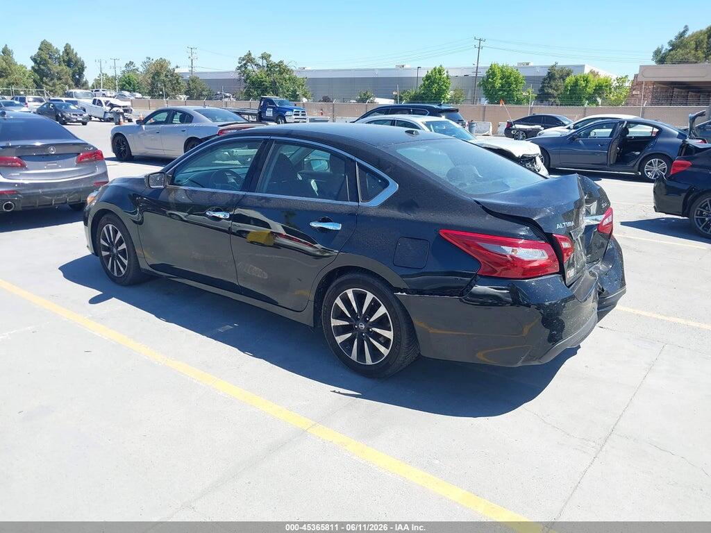 1N4AL3AP1JC211819 2018 NISSAN ALTIMA photo no. 3