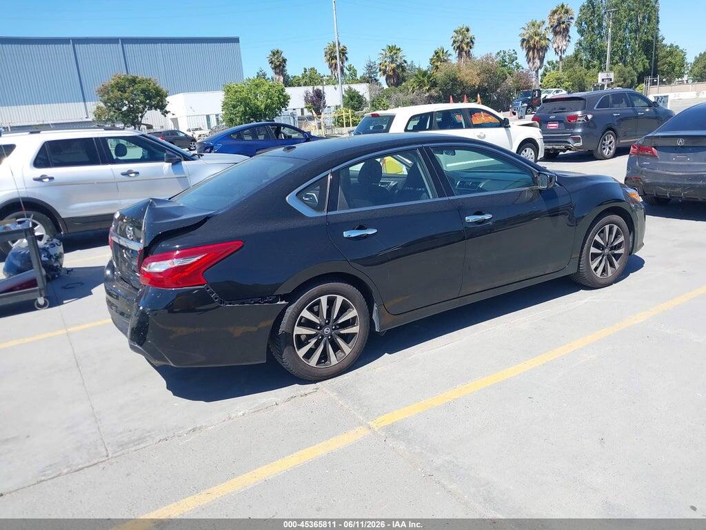 1N4AL3AP1JC211819 2018 NISSAN ALTIMA photo no. 4