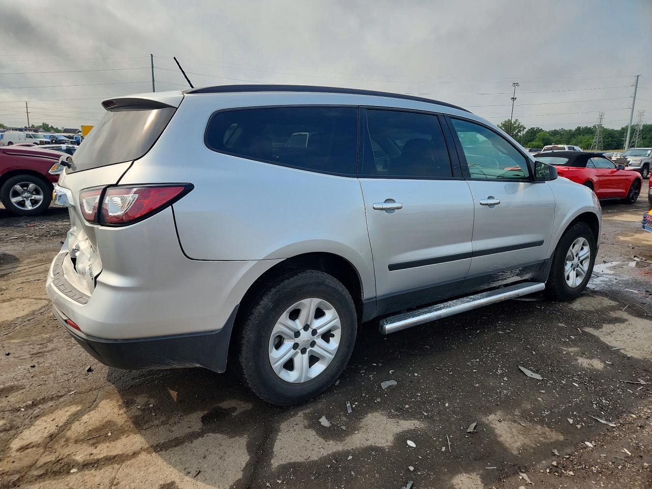 2014 CHEVROLET TRAVERSE LS — Фото 3 из 13