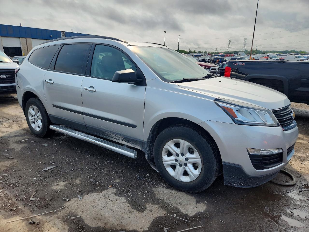 2014 CHEVROLET TRAVERSE LS — Фото 4 из 13