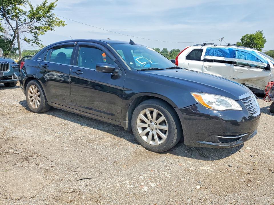 2014 CHRYSLER 200 TOURING — Фото 4 из 12