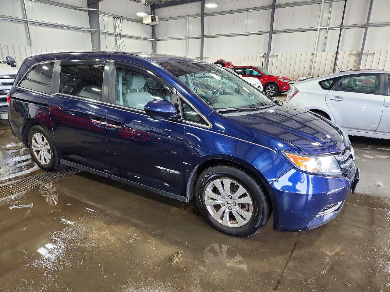 5FNRL5H69HB004551 2017 HONDA ODYSSEY photo no. 4