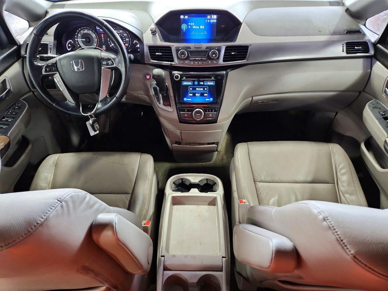 5FNRL5H69HB004551 2017 HONDA ODYSSEY photo no. 8