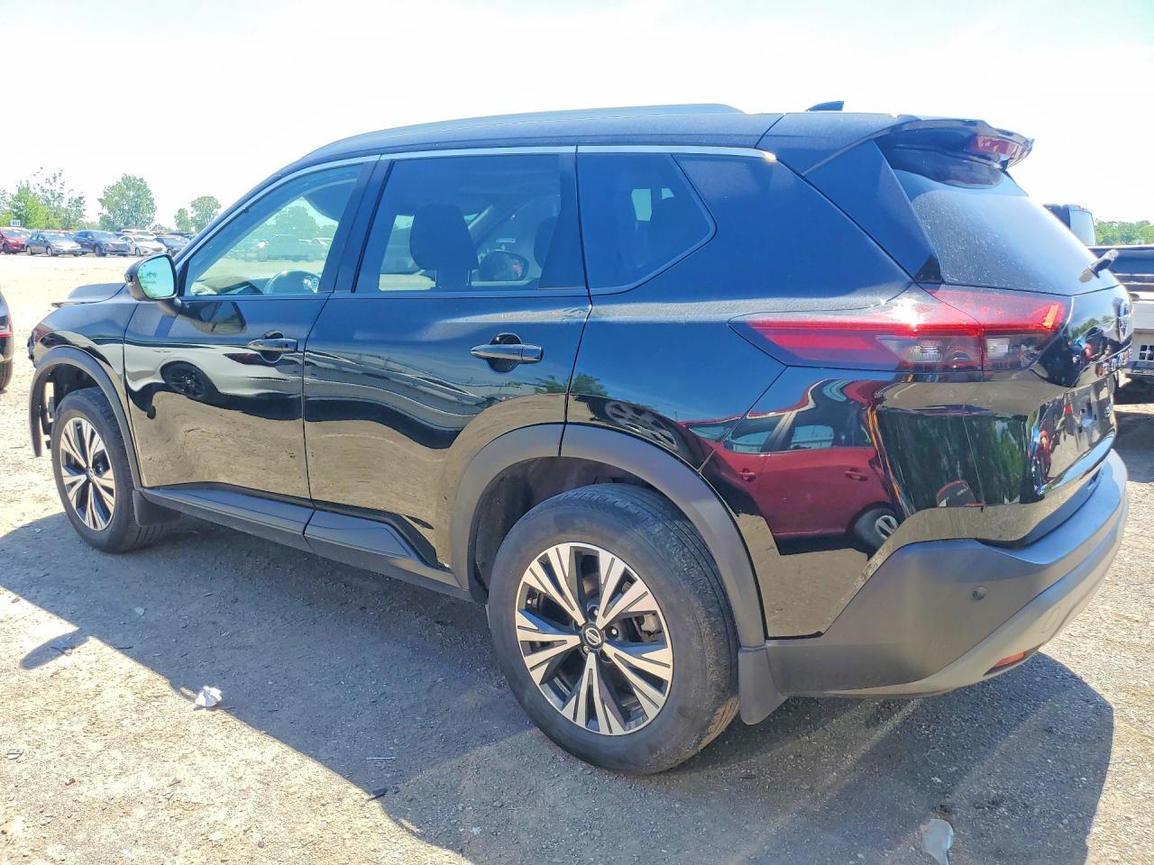 2021 NISSAN ROGUE SV — Фото 2 из 14