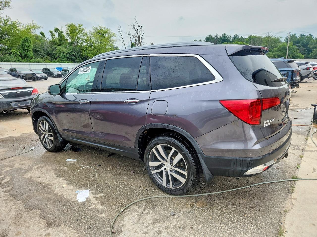 2017 HONDA PILOT ELITE — Фото 2 из 12