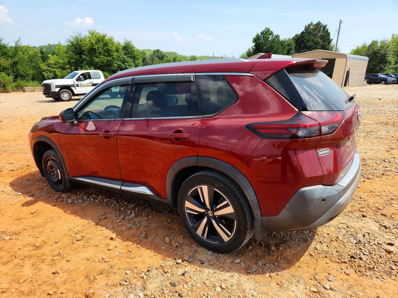 2021 NISSAN ROGUE SL — Фото 2 из 12