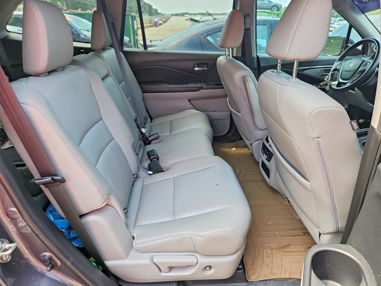 2017 HONDA PILOT EXL — Фото 11 из 13