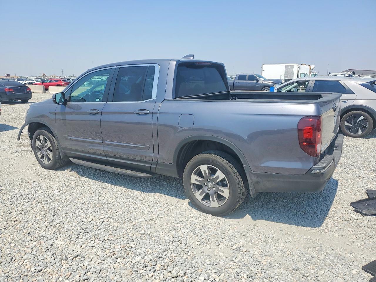 2017 HONDA RIDGELINE RTL — Фото 2 из 13