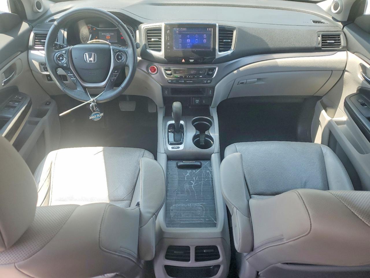 2017 HONDA RIDGELINE RTL — Фото 8 из 13