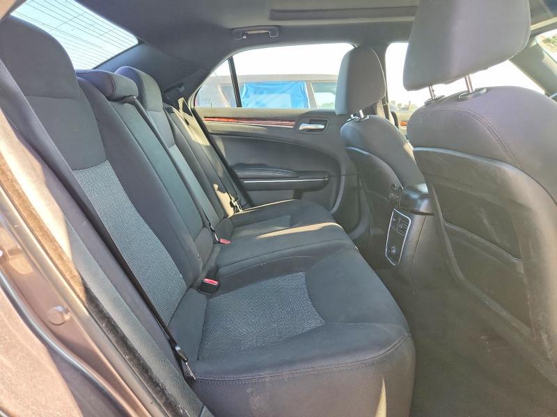 2014 CHRYSLER 300 — Фото 10 из 12