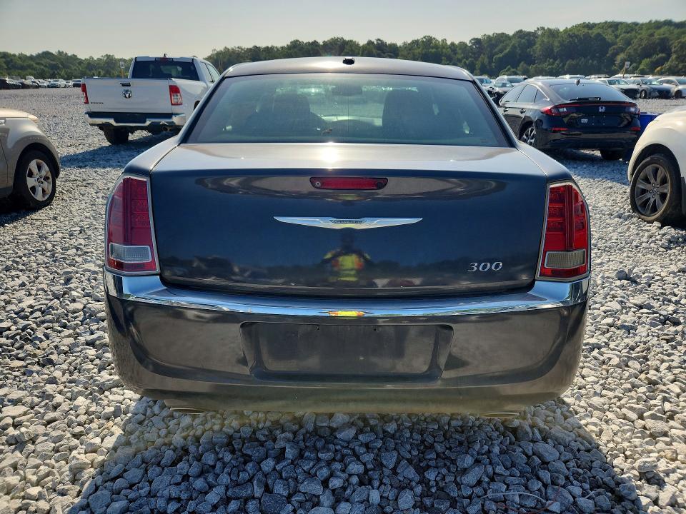 2014 CHRYSLER 300 — Фото 6 из 12