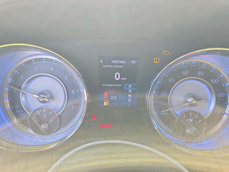 2014 CHRYSLER 300 — Фото 9 из 12