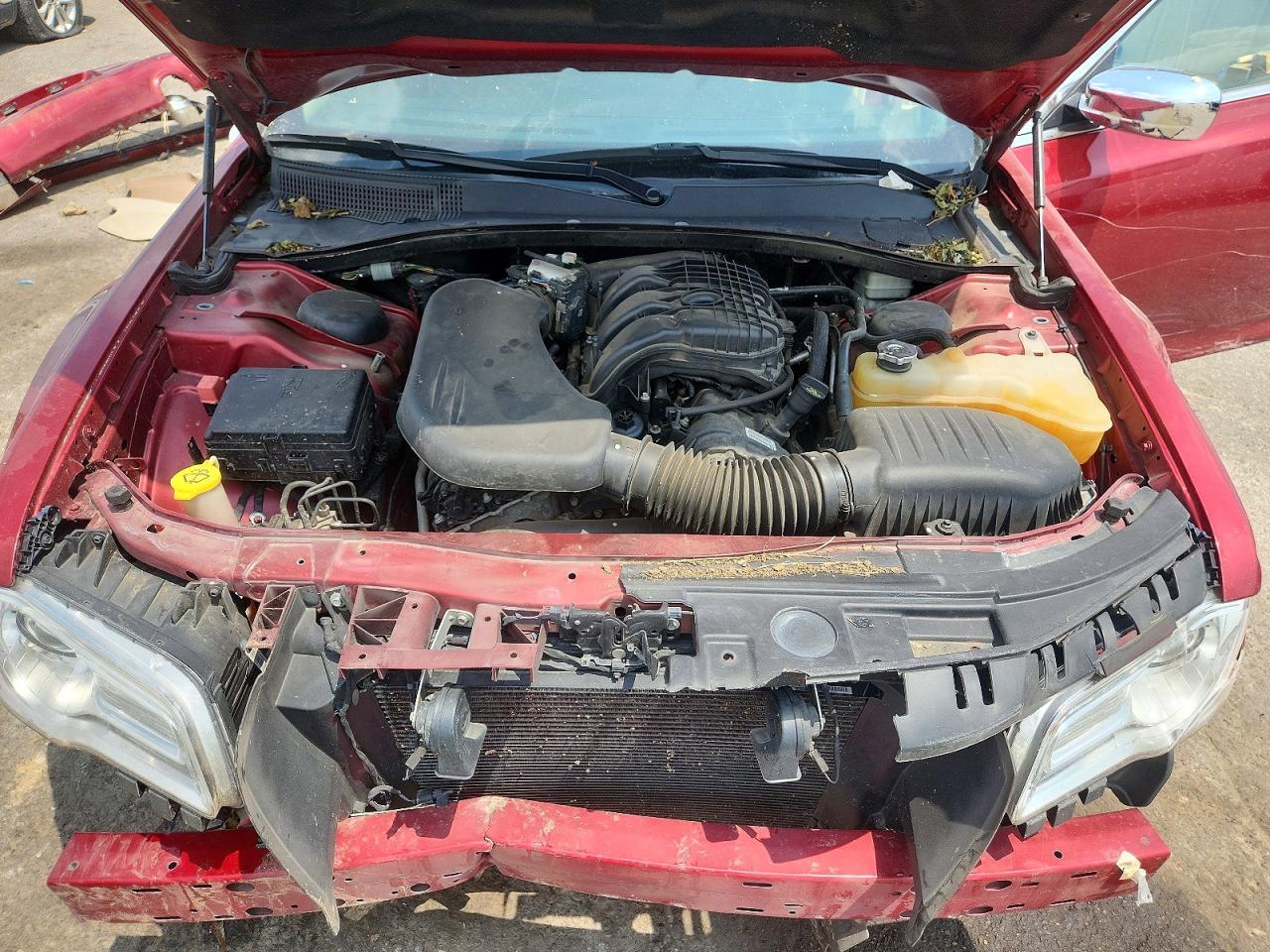 2014 CHRYSLER 300 — Фото 11 из 12