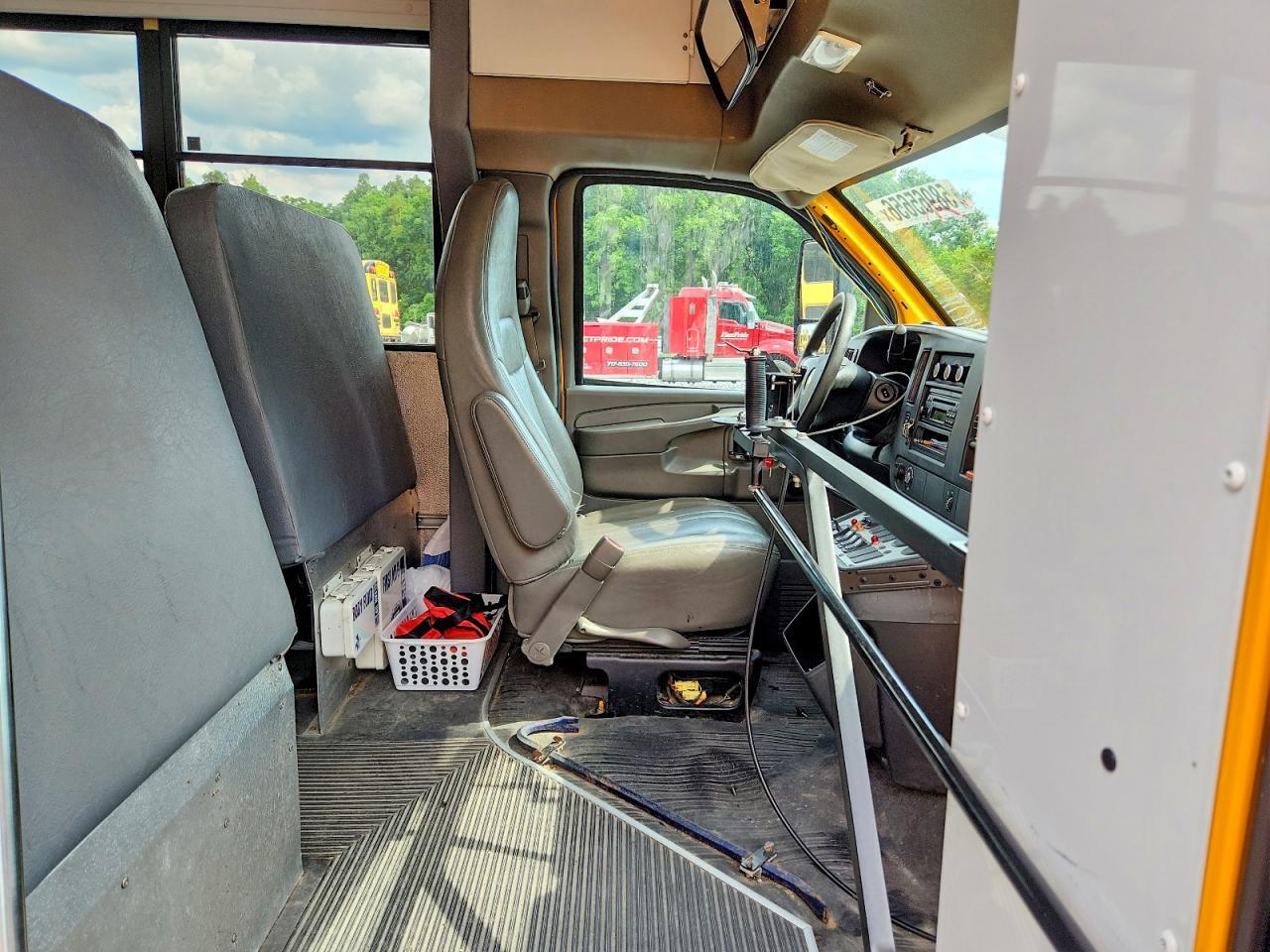 2014 COLLINS BANTAM G4500 - SCHOOL BUS — Фото 5 из 10