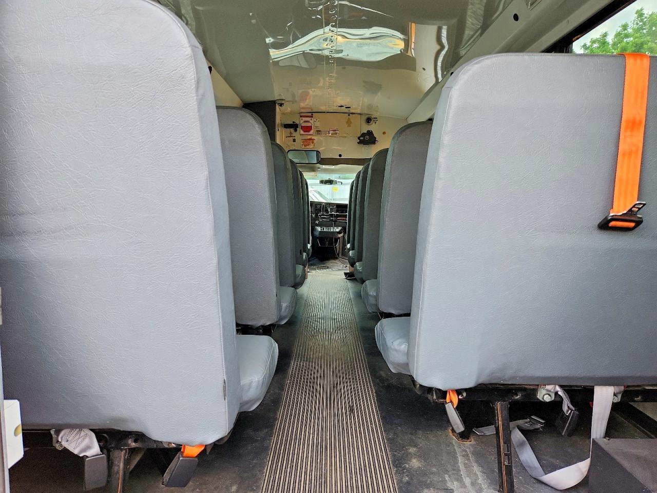 2014 COLLINS BANTAM G4500 - SCHOOL BUS — Фото 6 из 10