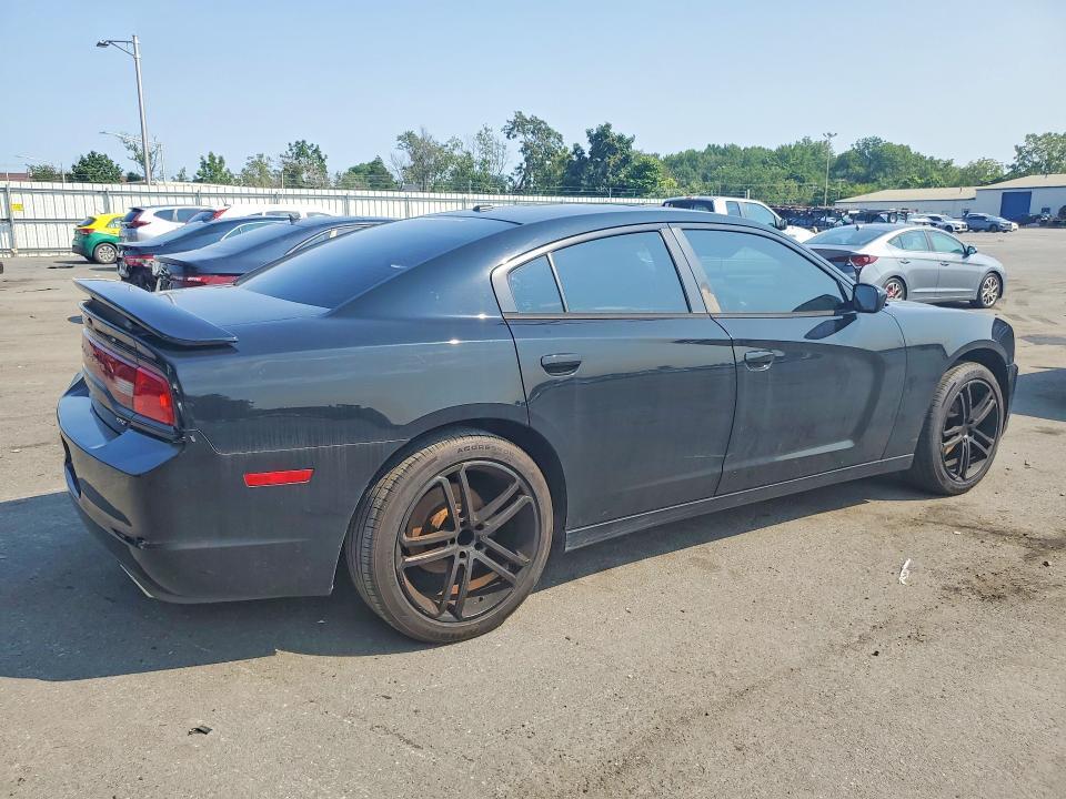 2014 DODGE CHARGER SXT — Фото 3 из 12
