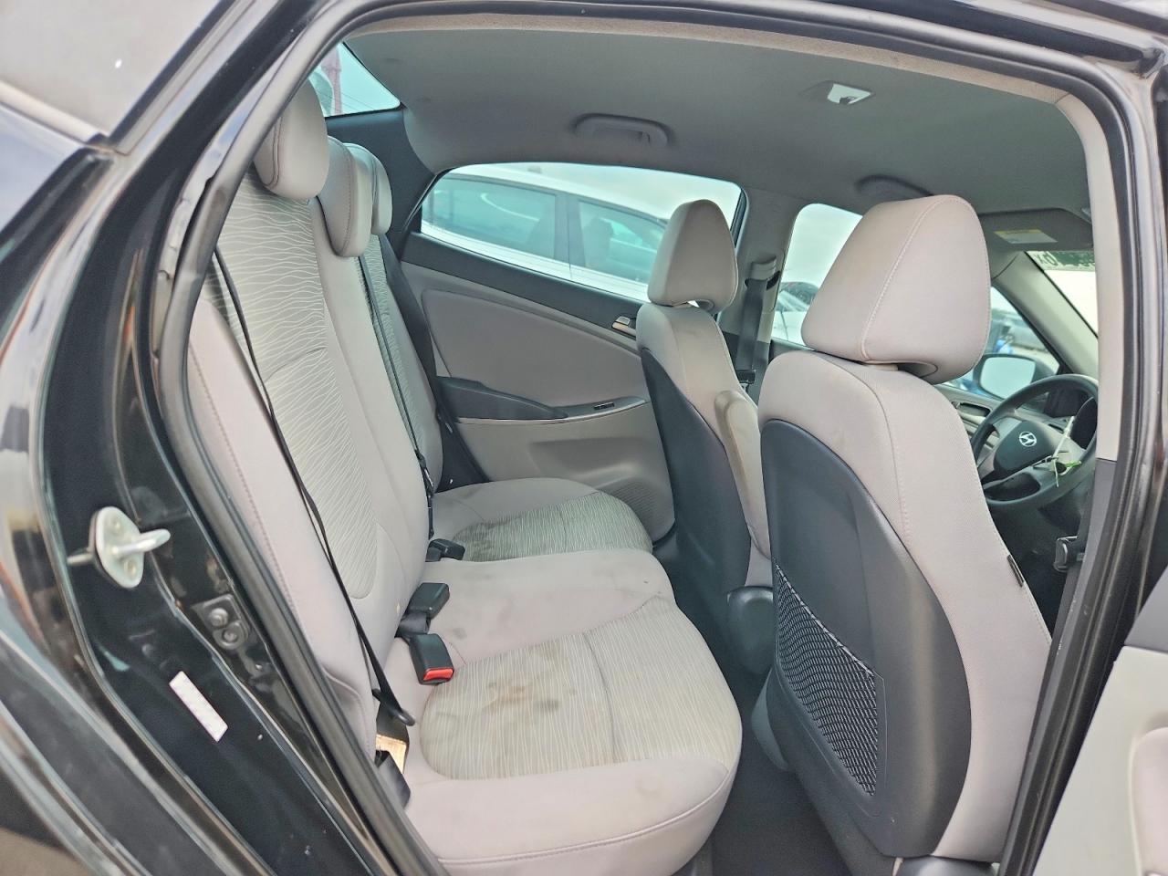 2017 HYUNDAI ACCENT SE — Фото 10 из 12