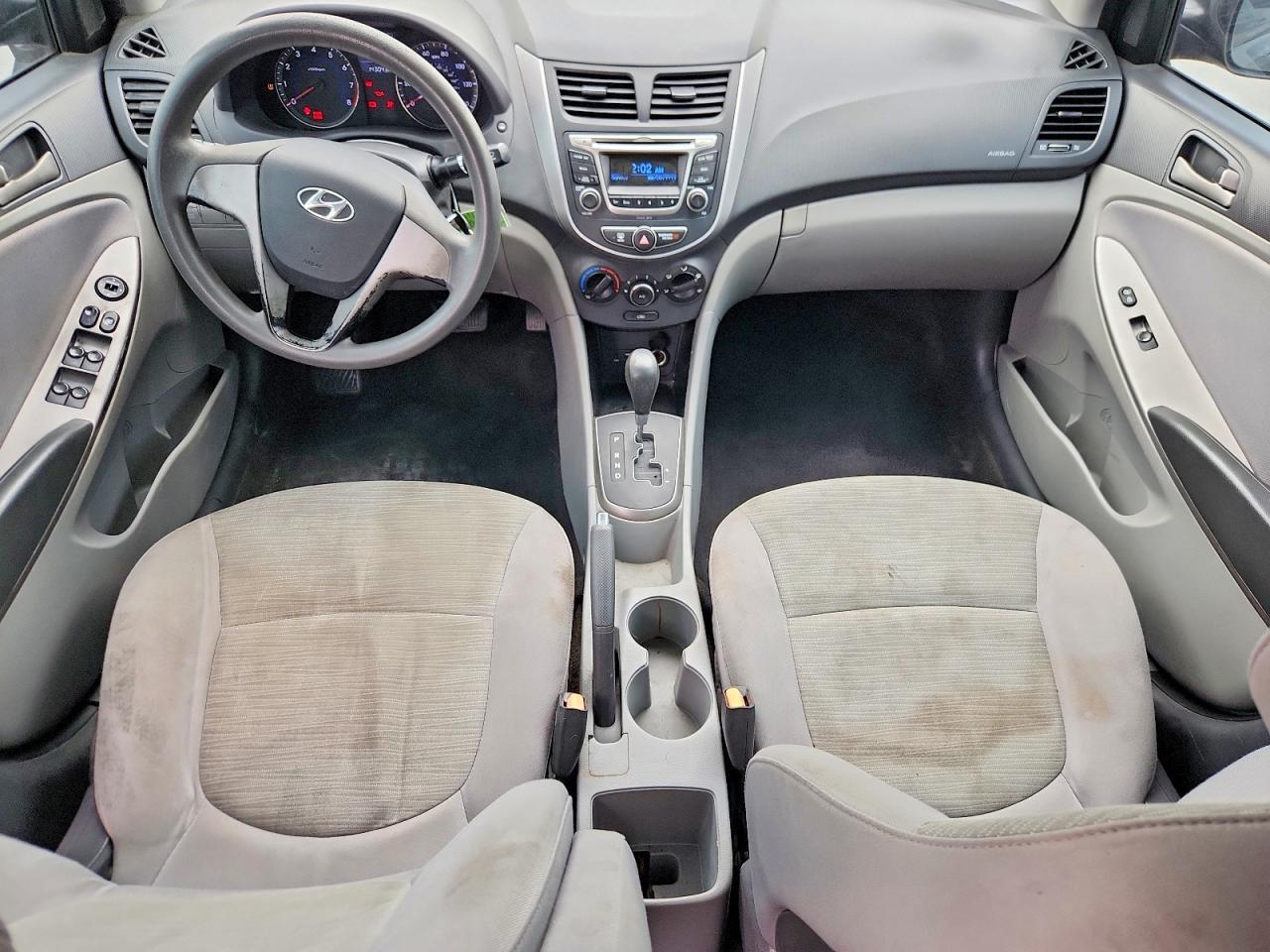 2017 HYUNDAI ACCENT SE — Фото 8 из 12
