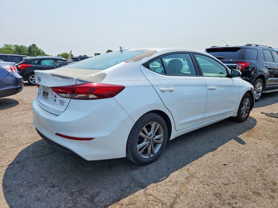 2017 HYUNDAI ELANTRA VALUE EDITION — Фото 3 из 12