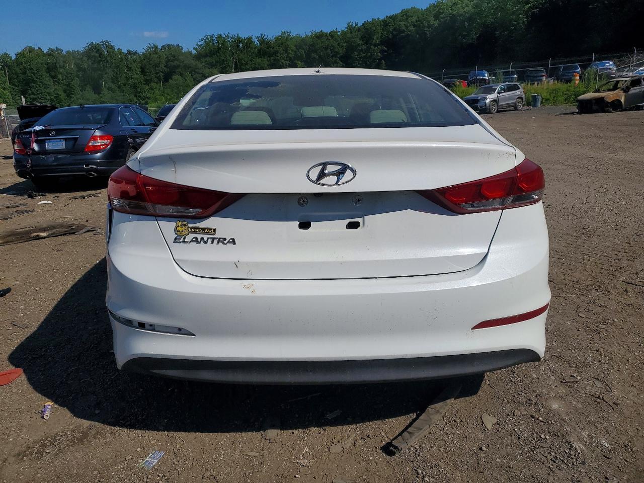 2017 HYUNDAI ELANTRA SE — Фото 6 из 12