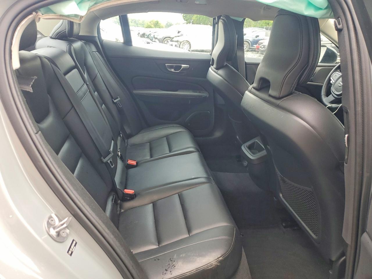 7JRL12FJ0SG362685 2025 VOLVO S60 photo no. 10