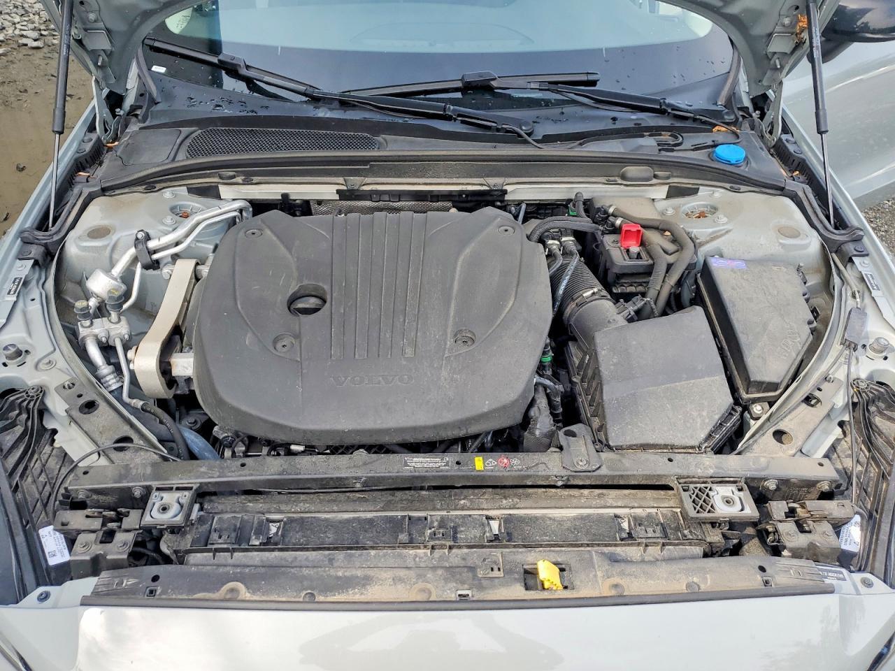 7JRL12FJ0SG362685 2025 VOLVO S60 photo no. 11