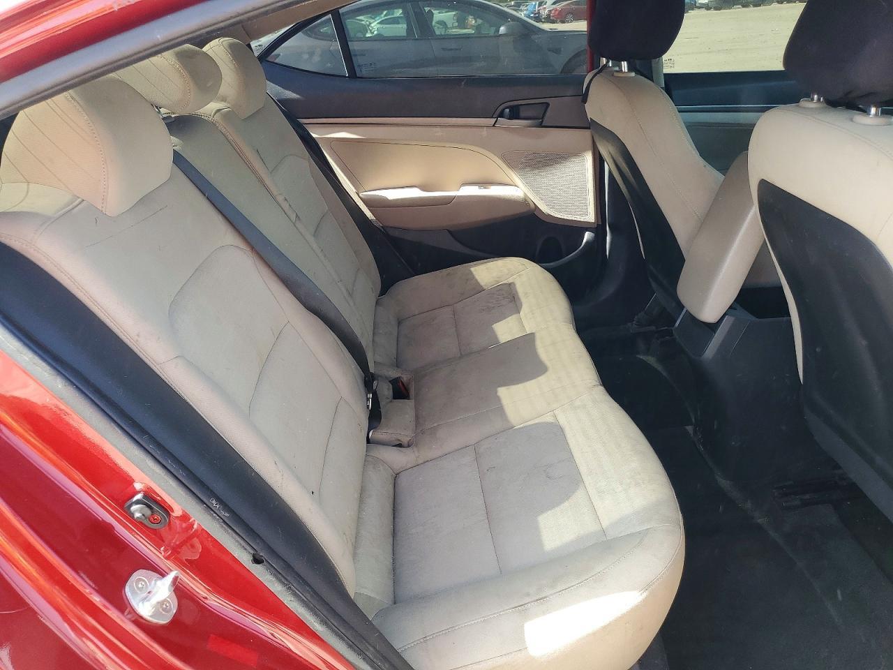 KMHD74LF8HU364977 2017 HYUNDAI ELANTRA photo no. 10