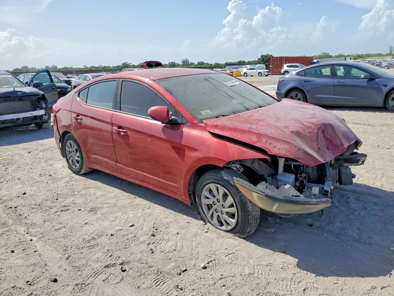 KMHD74LF8HU364977 2017 HYUNDAI ELANTRA photo no. 4