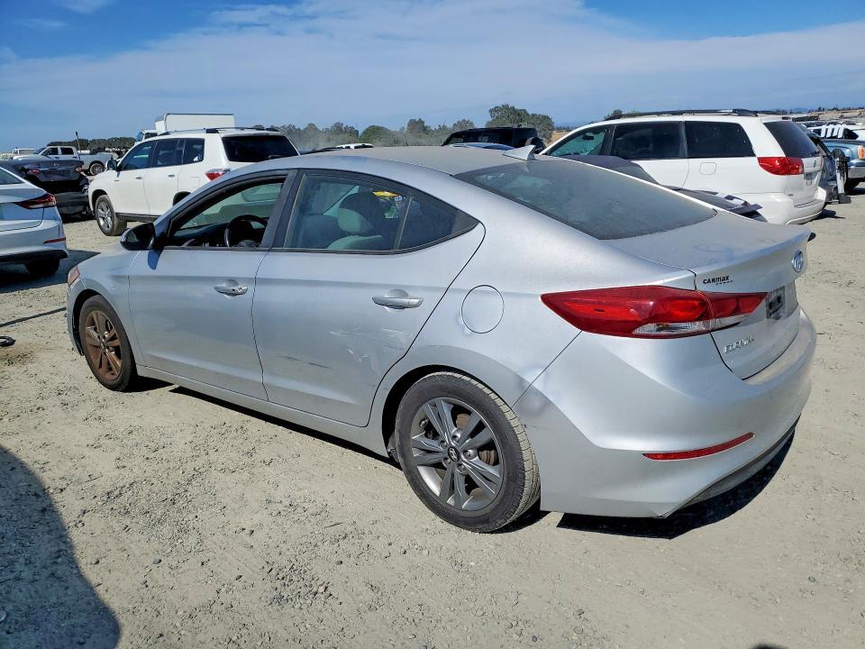 5NPD84LF5HH012581 2017 HYUNDAI ELANTRA photo no. 2