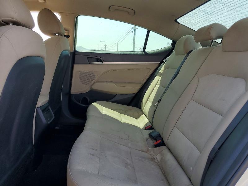 2017 HYUNDAI ELANTRA SE — Фото 10 из 13