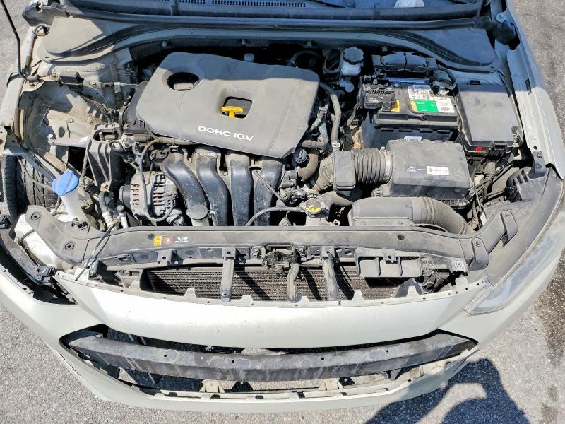 2017 HYUNDAI ELANTRA SE — Фото 11 из 13