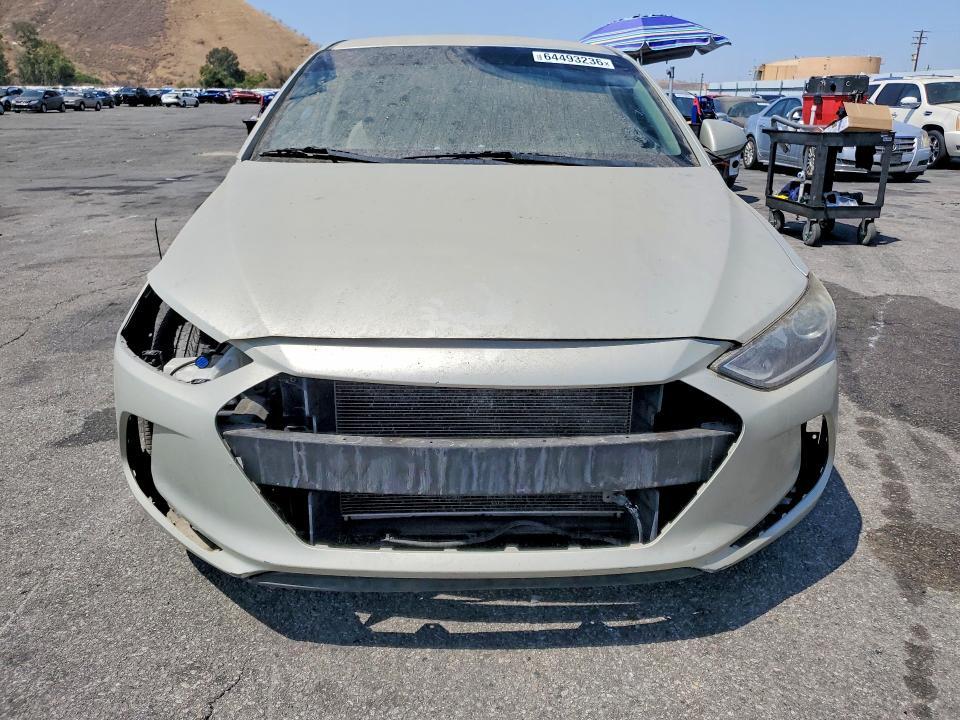 2017 HYUNDAI ELANTRA SE — Фото 5 из 13