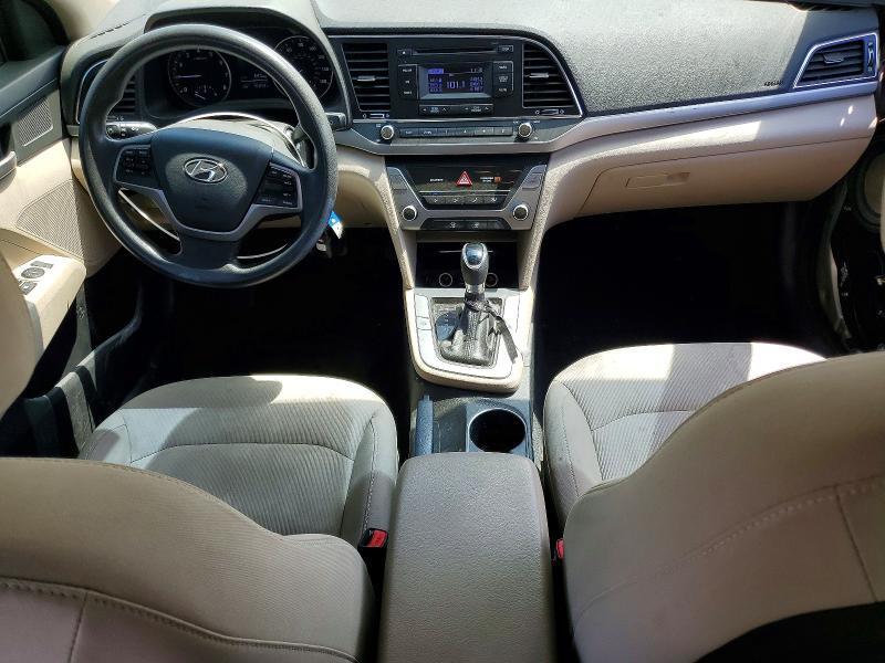2017 HYUNDAI ELANTRA SE — Фото 8 из 13